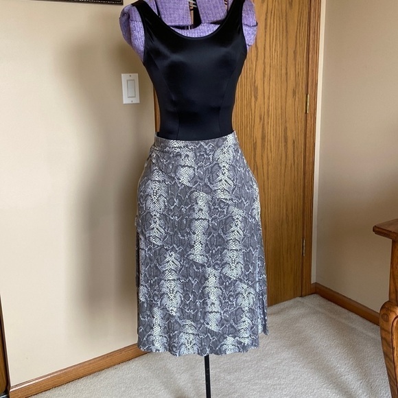INC International Concepts Snakeskin Midi Skirt Gray and White Medium - Picture 3 of 8